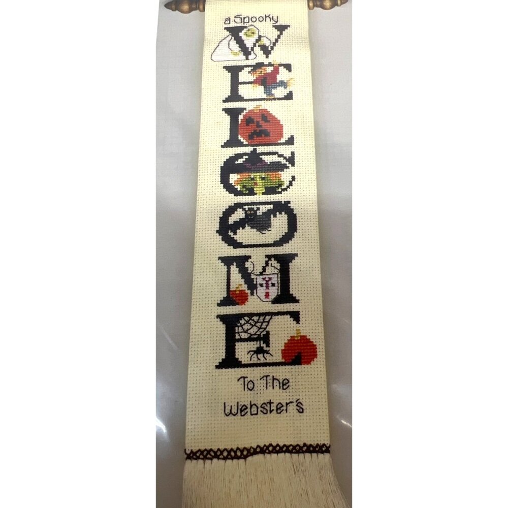 Halloween Welcome Banner Creative Moments 7'' x 15'' Cross Stitch Chart